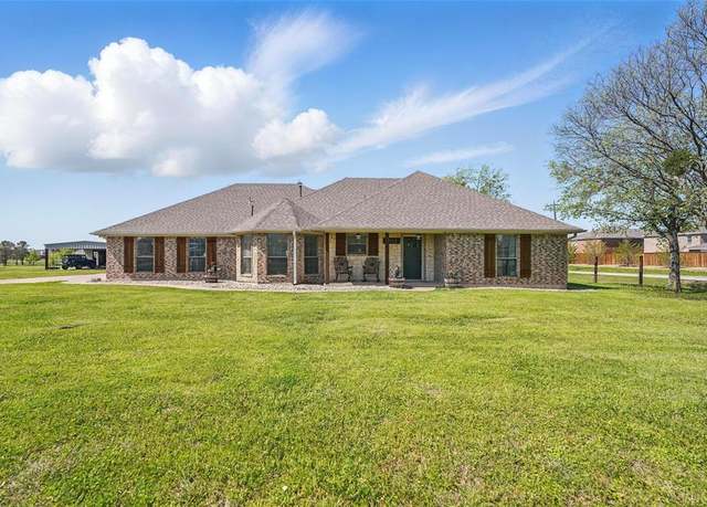 Property at 9000 Stonehearth Ln, Forney, TX 75126, 3 beds, 2.5 baths