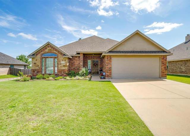 Property at 517 Hummingbird Trl, Crowley, TX 76036, 3 beds, 2 baths