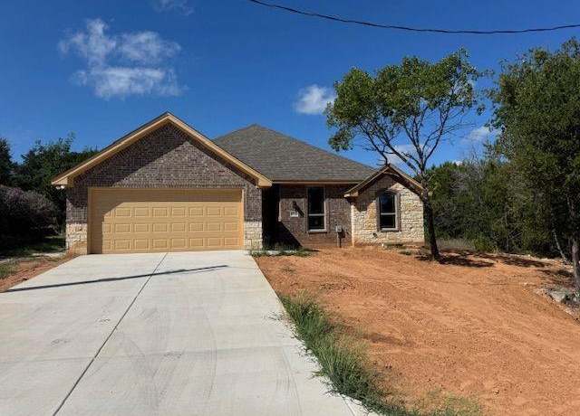 Property at 2714 Austin Dr, Granbury, TX 76048, 3 beds, 2 baths