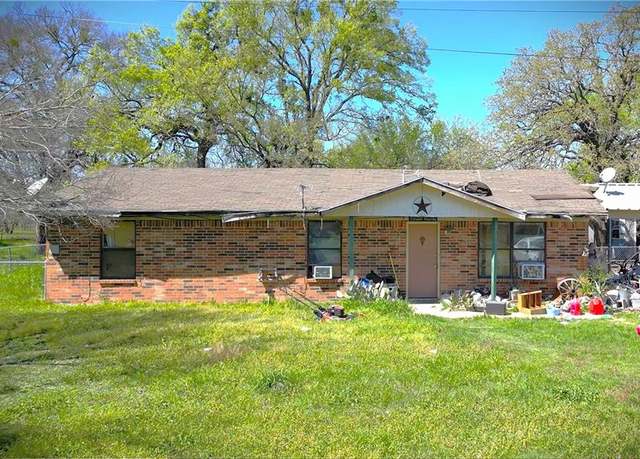 Property at 276 Hazelwood Ave, Waco, TX 76705, 3 beds, 1 bath