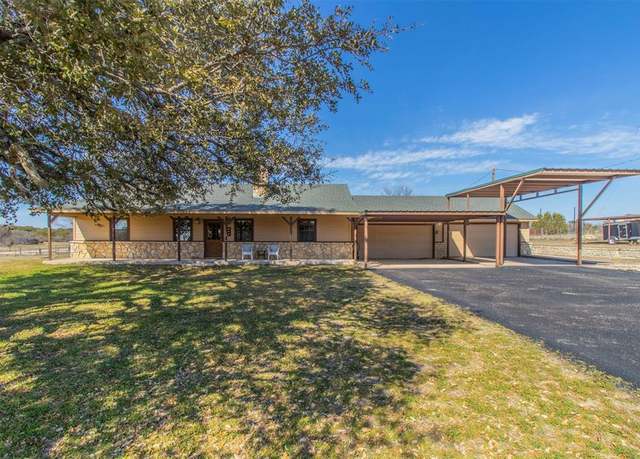 Property at 6140 Meadow Ridge Dr, Weatherford, TX 76087, 3 beds, 2 baths