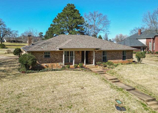 Property at 2804 Augusta St, Jacksonville, TX 75766, 4 beds, 2.5 baths