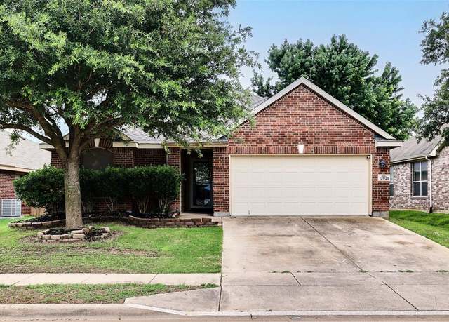Property at 12025 Rowsley Ln, Burleson, TX 76028, 3 beds, 2 baths