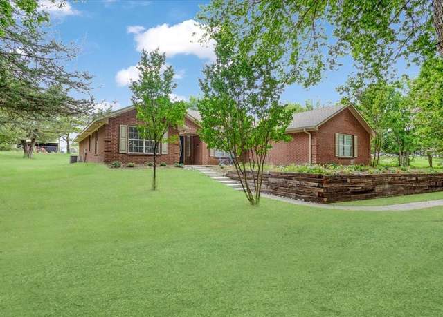 Property at 289 Cates Rd, Van Alstyne, TX 75495, 4 beds, 2 baths