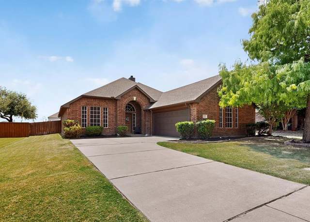 Property at 222 Brook Meadow Ct, Midlothian, TX 76065, 3 beds, 2 baths