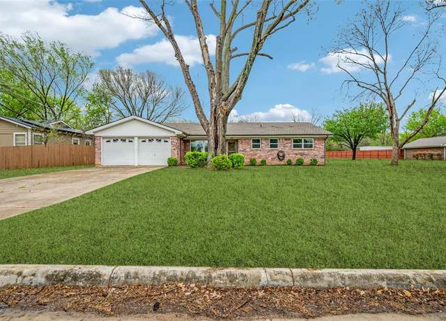 Property at 2913 Mims St, Fort Worth, TX 76112, 3 beds, 2 baths