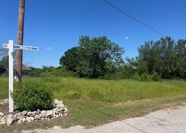 Property at 1213 Overlook Ct, Whitney, TX 76692