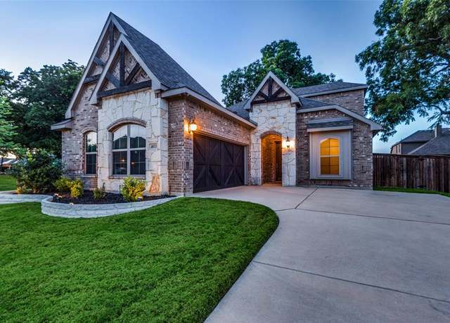 Property at 4033 Orchard Park Ln, Midlothian, TX 76065, 4 beds, 3 baths