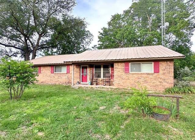 Property at 812 Walters St, Frankston, TX 75763, 4 beds, 2 baths