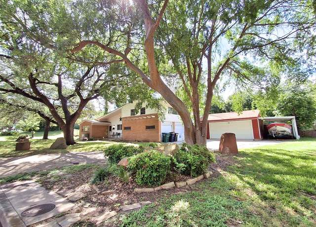 Property at 3717 W Spurgeon St, Fort Worth, TX 76133, 4 beds, 3 baths