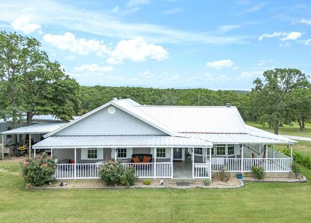 Property at 147 Fox Run Rd, Bowie, TX 76230, 2 beds, 2 baths