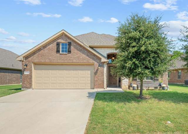 Property at 574 Balboa Trl, Azle, TX 76020, 3 beds, 2 baths