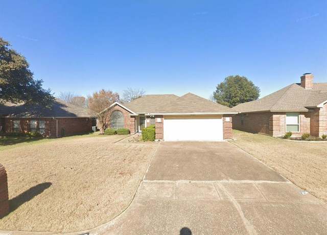 Property at 7425 Dana Ln, North Richland Hills, TX 76182, 3 beds, 2 baths