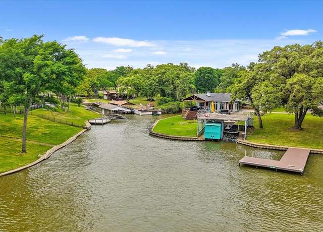 Property at 1505 Kanakoa Dr S, Tool, TX 75143, 3 beds, 3 baths