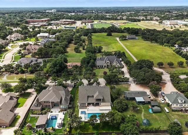 Property at 320 W Highland St, Southlake, TX 76092, 5 beds, 6 baths