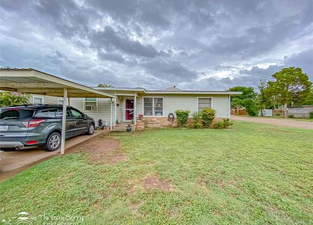 Property at 1501 Briarwood St, Abilene, TX 79603, 3 beds, 2 baths