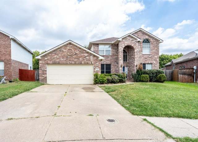 Property at 2708 Castlecove Dr, Grand Prairie, TX 75052, 4 beds, 2.5 baths