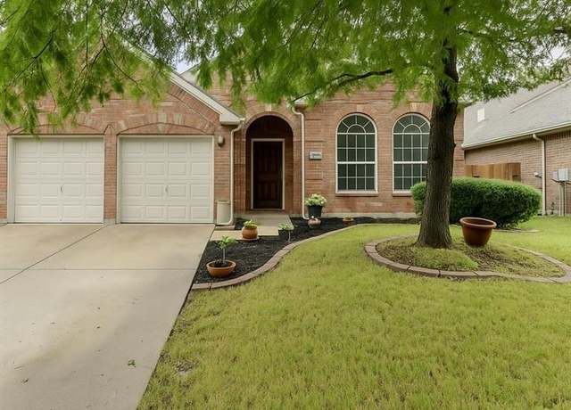 Property at 4840 Van Zandt Dr, Fort Worth, TX 76244, 4 beds, 3 baths