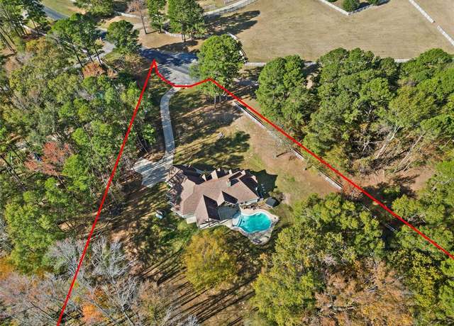 Property at 23751 Mystery Down Dr, Lindale, TX 75771, 5 beds, 3.5 baths