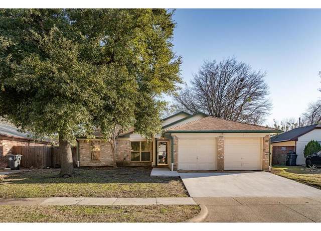 Property at 606 Rifleman Trl, Arlington, TX 76002, 3 beds, 2 baths