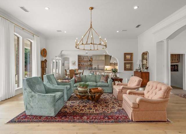 Property at 2633 Torrey Pines Dr, Fort Worth, TX 76109, 4 beds, 3 baths