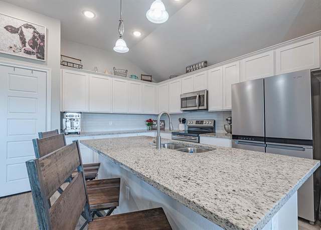 Property at 656 Bunk House Dr, Venus, TX 76084, 3 beds, 2 baths