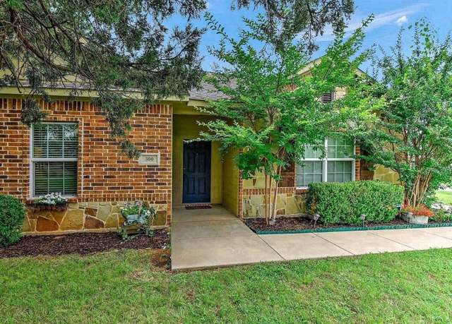 Property at 300 Franklin Ave, Pottsboro, TX 75076, 3 beds, 2 baths