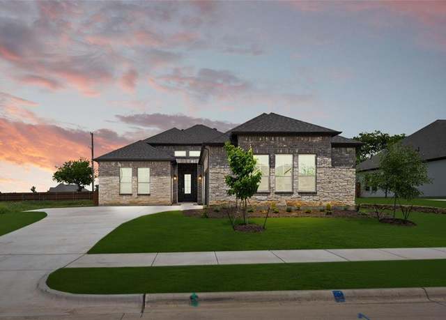 Property at 4017 Alpine St, Midlothian, TX 76065, 4 beds, 3 baths