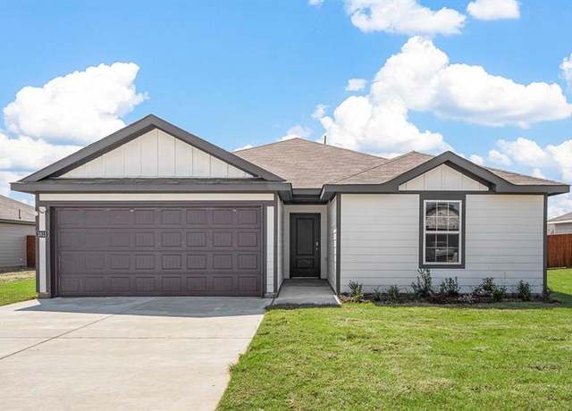 Property at 3813 Skylane Ave, Corsicana, TX 75110, 3 beds, 2 baths
