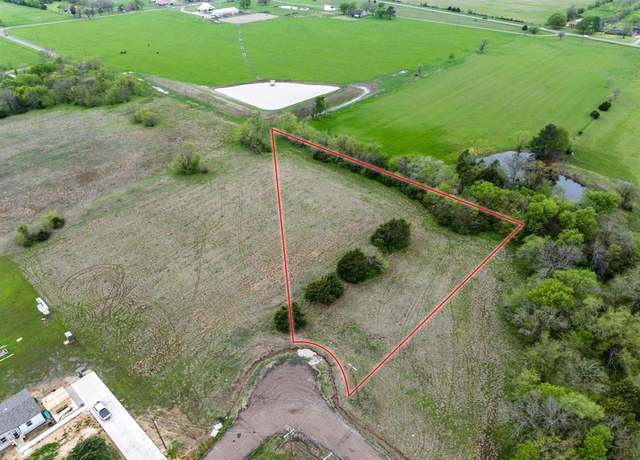 Property at 400 Duvall St, Bonham, TX 75418