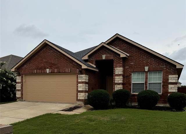 Property at 12645 Foxpaw Trl, Fort Worth, TX 76244, 3 beds, 2 baths