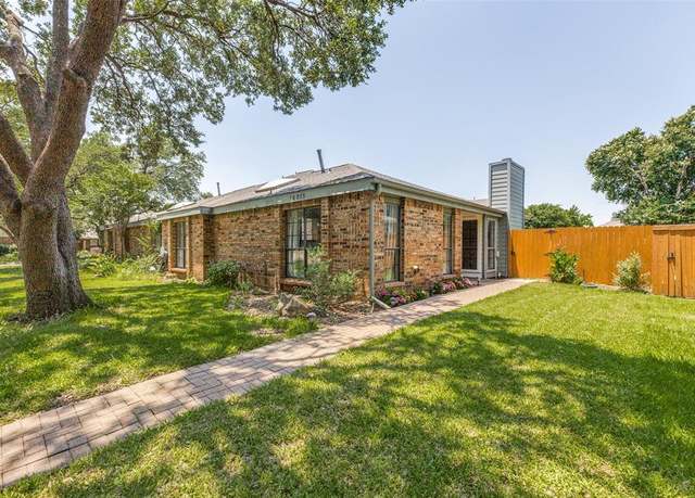Property at 14815 Surveyor Blvd, Addison, TX 75001, 2 beds, 2.5 baths
