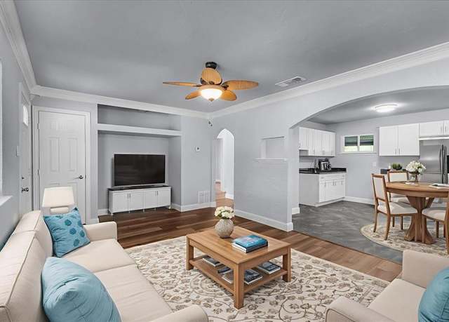 Property at 1410 Randolph St, Arlington, TX 76010, 3 beds, 1 bath