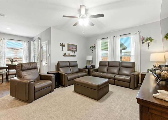 Property at 123 Wagon Mound, Waxahachie, TX 75167, 4 beds, 2 baths