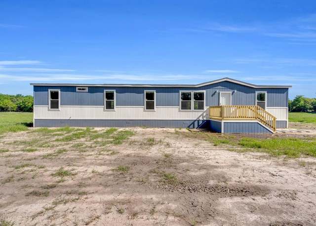 Property at 14916 Hyde Away Ln, Mabank, TX 75147, 4 beds, 2 baths