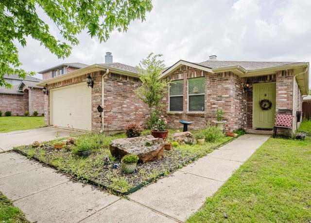 Property at 2624 Rockport Ln, Little Elm, TX 75068, 3 beds, 2 baths