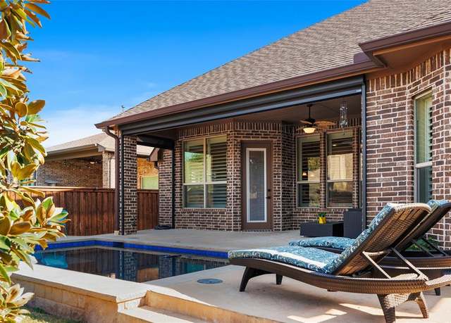 Property at 864 Gaited Trl, Frisco, TX 75036, 3 beds, 2.5 baths