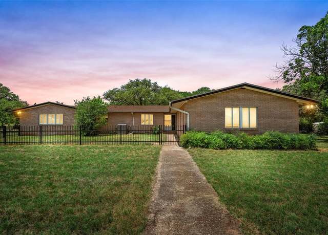 Property at 28368 W Highway 84, Mcgregor, TX 76657, 4 beds, 3 baths