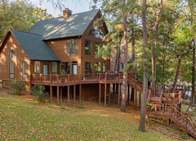 Property at 207 King Laurence Ct, Scroggins, TX 75480, 3 beds, 3.5 baths