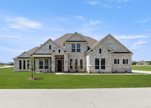 Property at 5009 Tamarack Ln, Royse City, TX 75189, 4 beds, 3.5 baths
