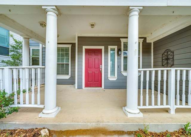 Property at 10117 Lakeview Dr, Providence Village, TX 76227, 4 beds, 2.5 baths