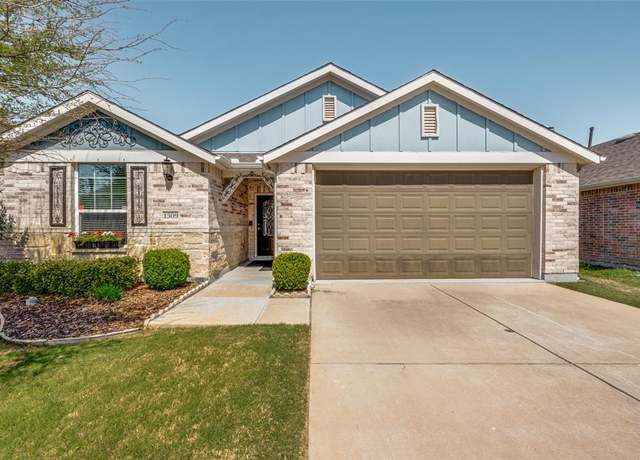 Property at 1309 Roadrunner Dr, Little Elm, TX 75068, 4 beds, 3 baths