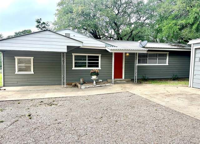 Property at 120 County Road 1818, Clifton, TX 76634, 3 beds, 2 baths