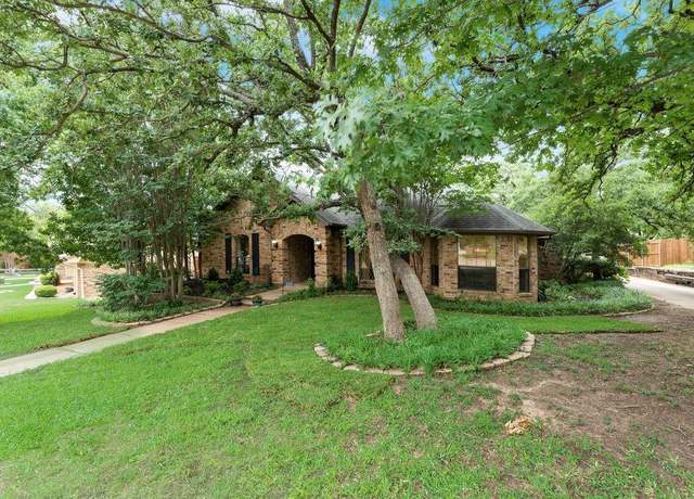 Property at 233 Shields Dr, Trophy Club, TX 76262, 4 beds, 3 baths