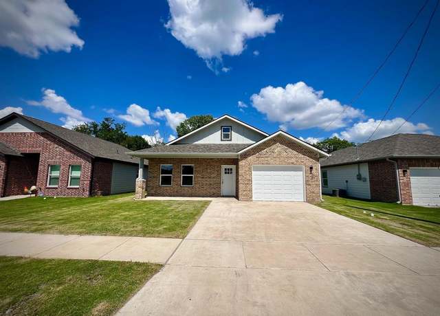 Property at 813 Sayle, Greenville, TX 75401, 3 beds, 2 baths