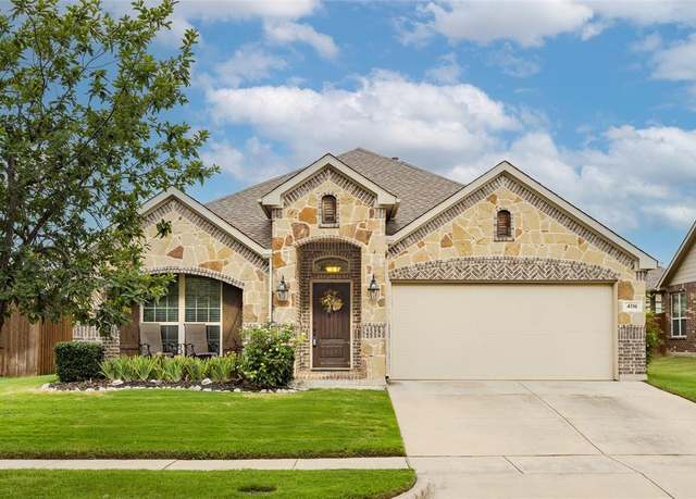 Property at 4116 Hialeah Dr, Denton, TX 76210, 4 beds, 2.5 baths