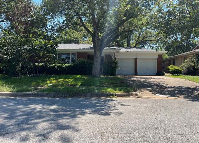 Property at 6824 Jewell Ave, Fort Worth, TX 76112, 3 beds, 2.5 baths