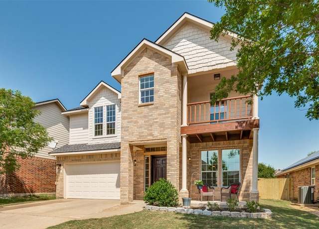 Property at 1618 Wildflower Dr, Waxahachie, TX 75165, 4 beds, 3.5 baths