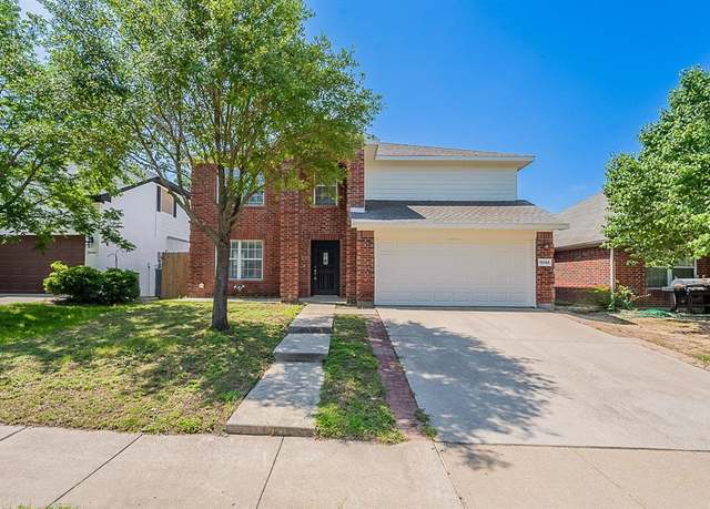 Property at 10145 Chapel Springs Trl, Fort Worth, TX 76116, 4 beds, 2.5 baths