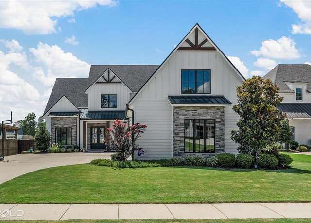 Property at 10946 Whispering Path Dr, Shreveport, LA 71106, 5 beds, 3.5 baths